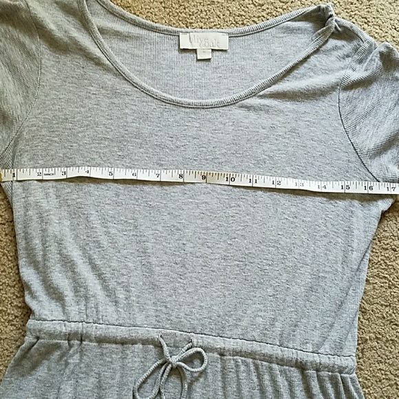 Stretchy spring dress - Picture 6 of 8